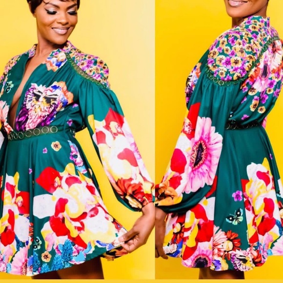 L'ATISTE by AMI Plus Size 3X Floral Dress Green Long Sleeve V-Neck - Picture 3 of 11